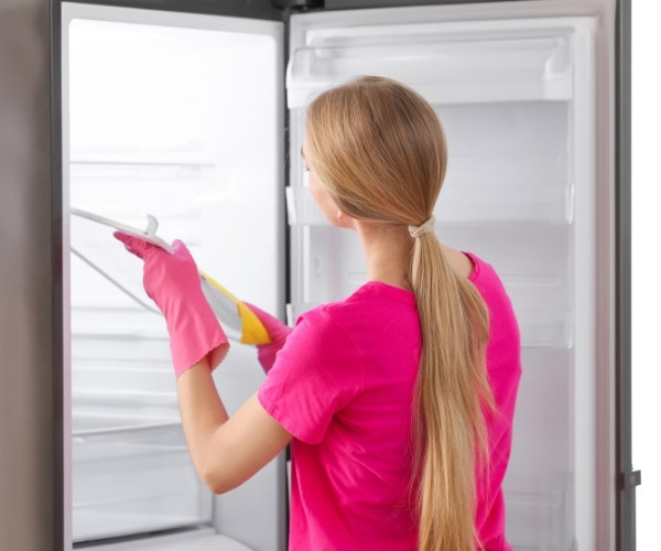 Buzdolabı Nasıl Temizlenir? Buzdolabı Kokusu Nasıl Giderilir? Buzdolabı Temizlemenin Püf Noktaları